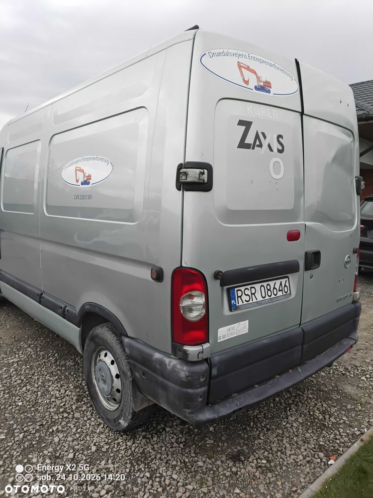 Nissan Interstar - 3