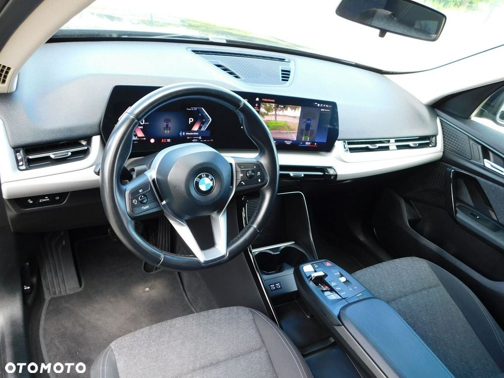 BMW X1 sDrive18d Business Edition - 17