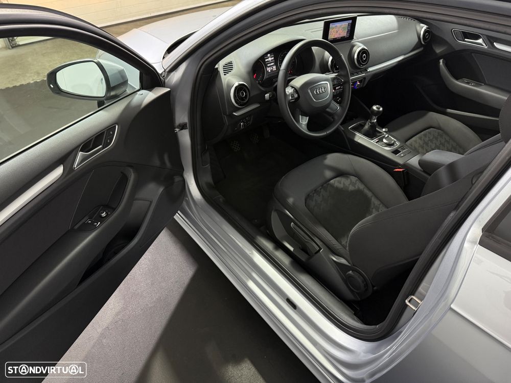 Audi A3 1.6 TDI Sport - 11
