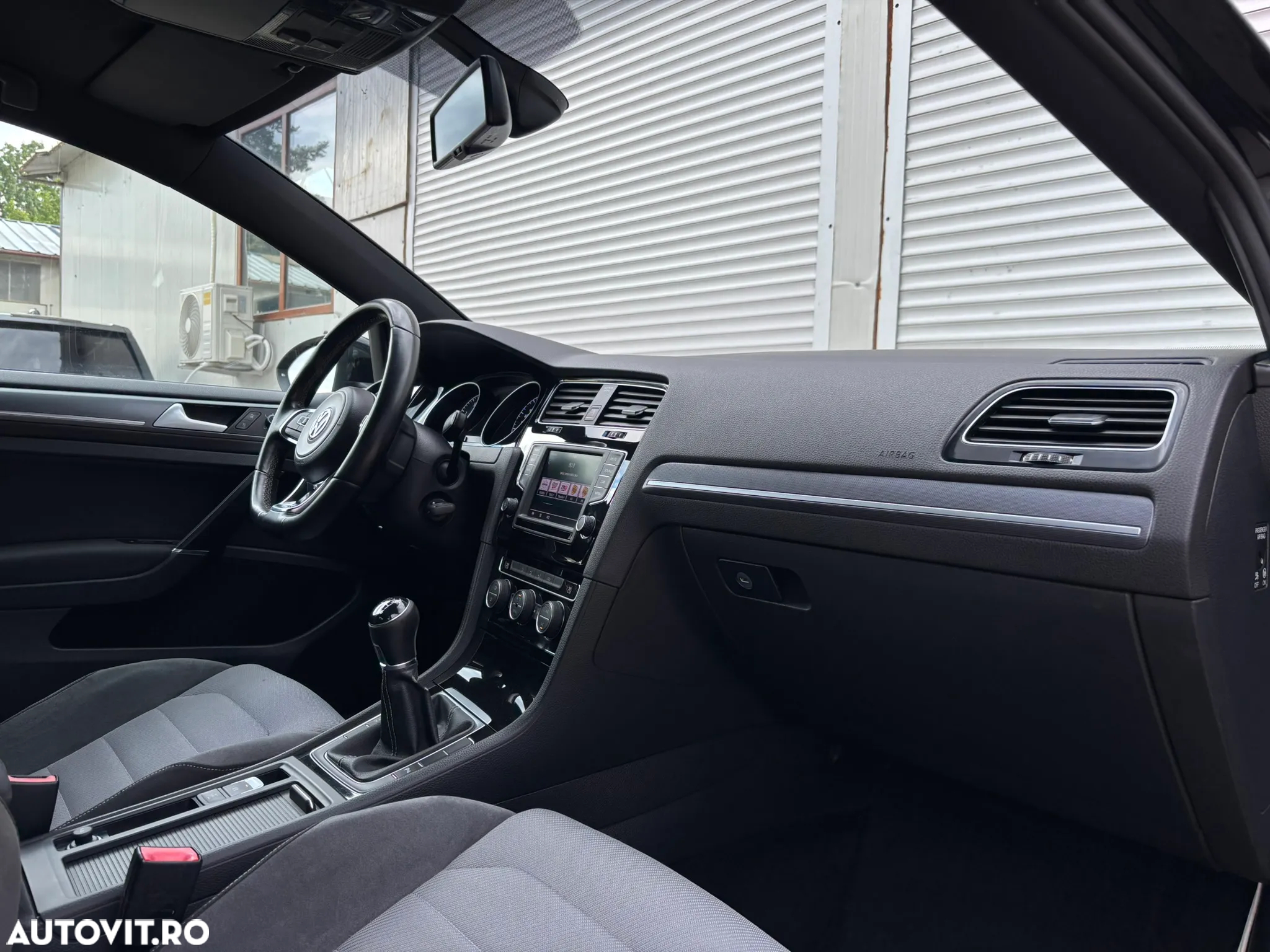 Volkswagen Golf 1.4 TSI Highline - 24