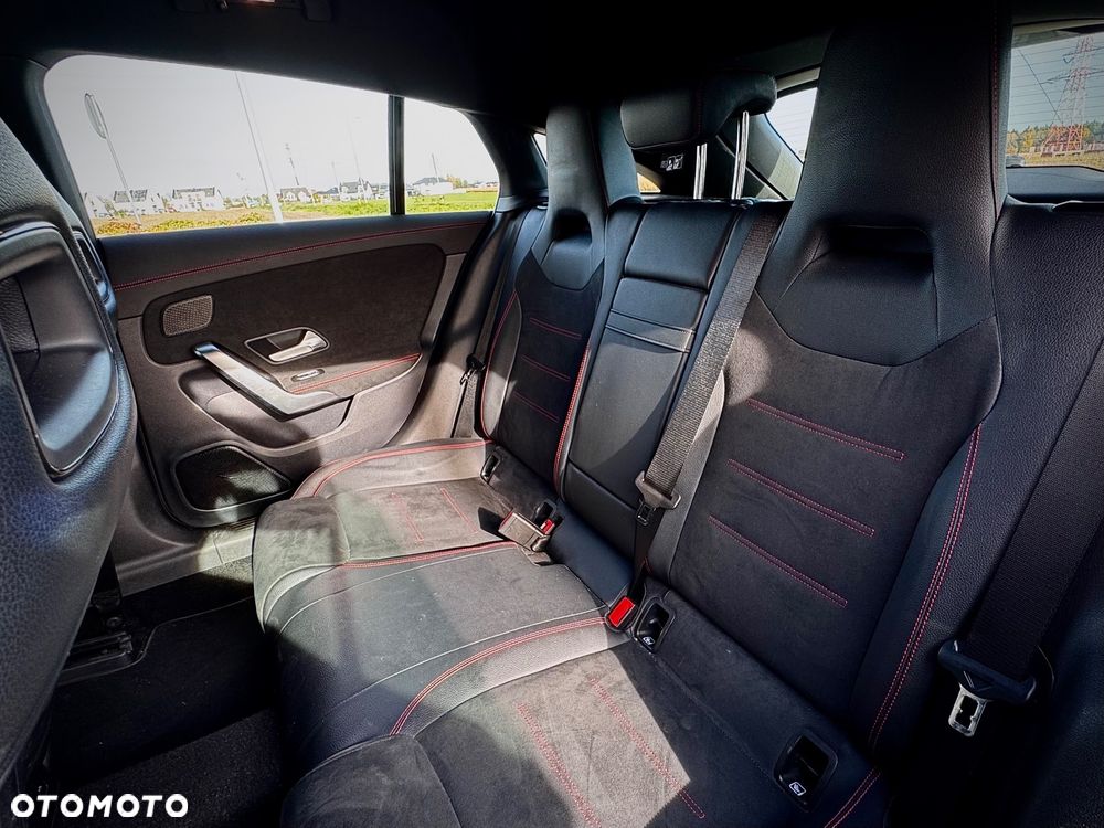 Mercedes-Benz CLA 180 AMG Line 7G-DCT - 10