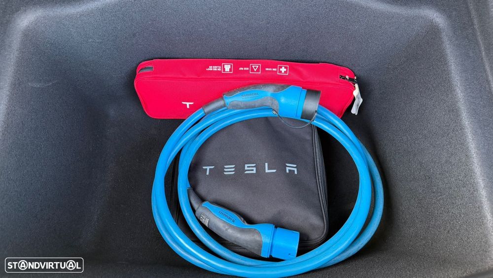 Tesla Model 3 Long-Range Dual Motor AWD - 9