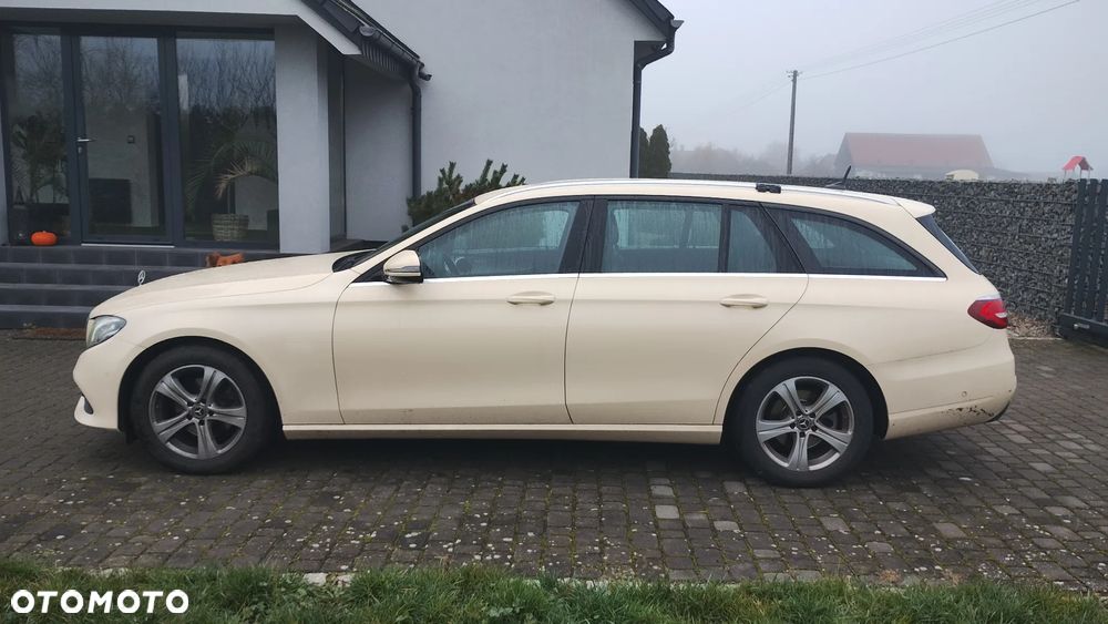 Mercedes-Benz Klasa E 200 d 9G-TRONIC - 4