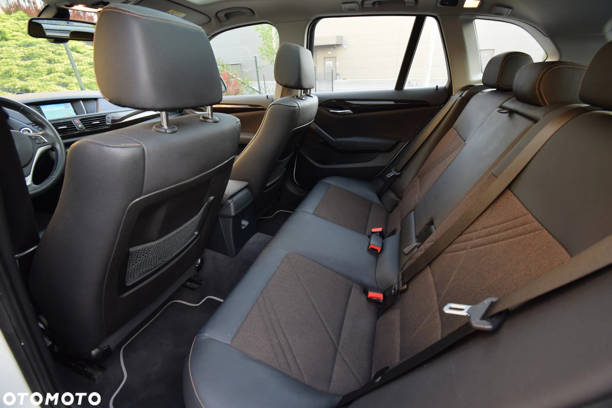BMW X1 sDrive18d xLine - 36