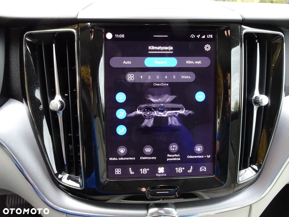 Volvo XC 60 B4 D Momentum Pro - 32