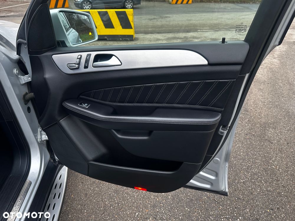 Mercedes-Benz GLE 250 d 4Matic 9G-TRONIC AMG Line - 21