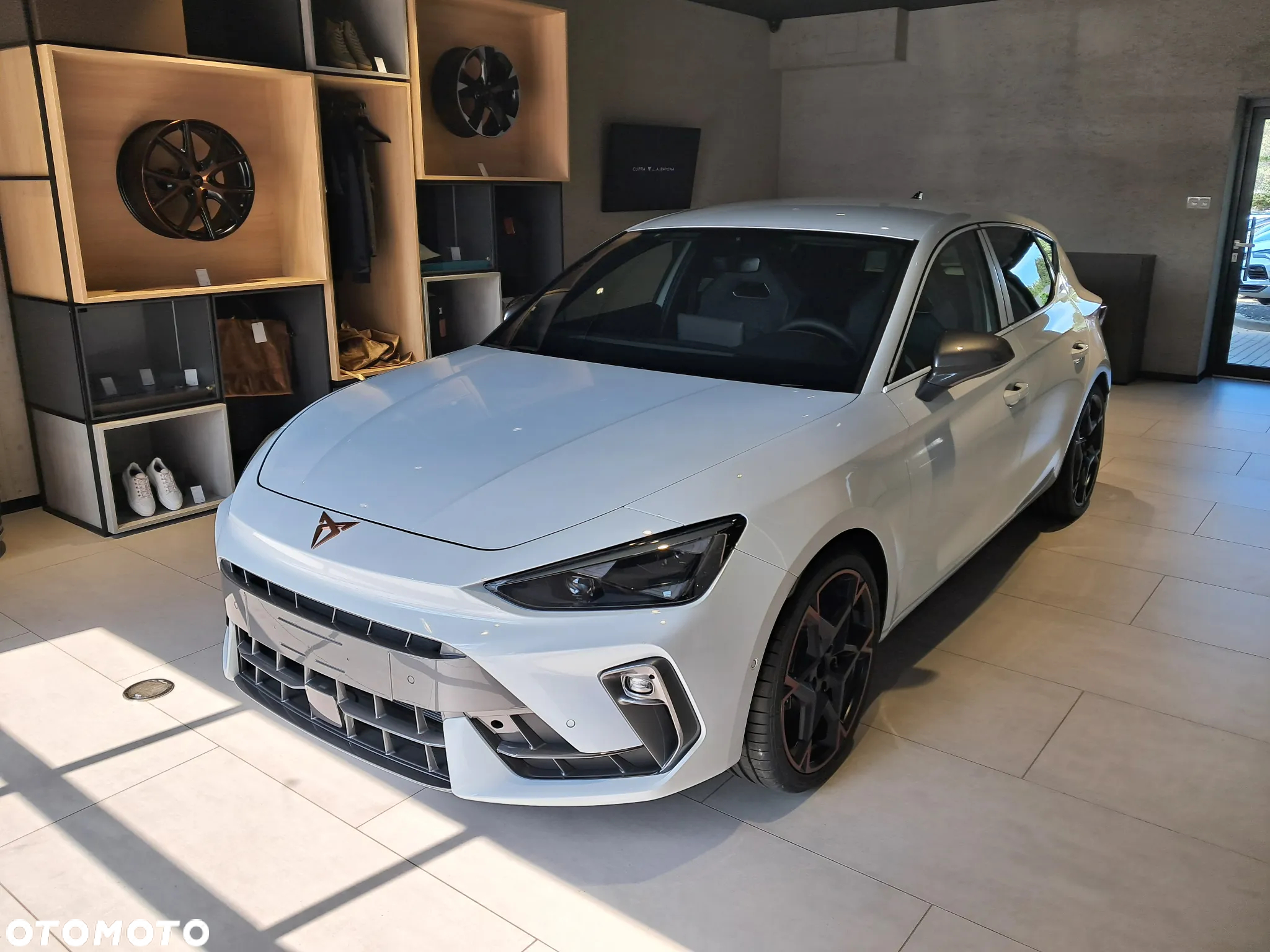 Cupra Leon - 2