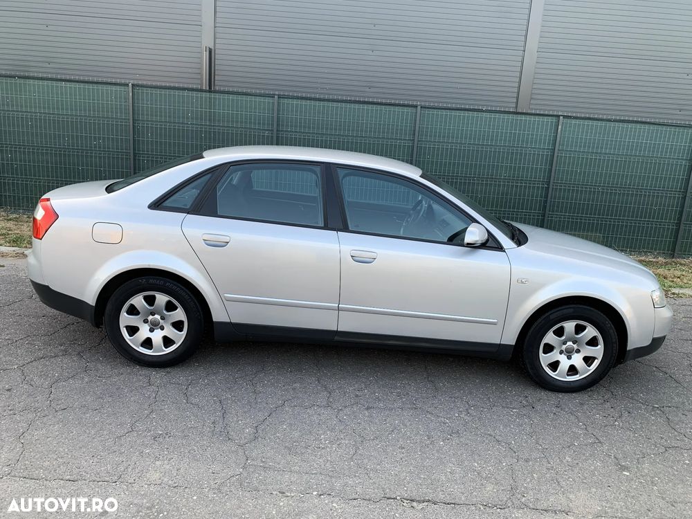 Audi A4 Limuzina - 1