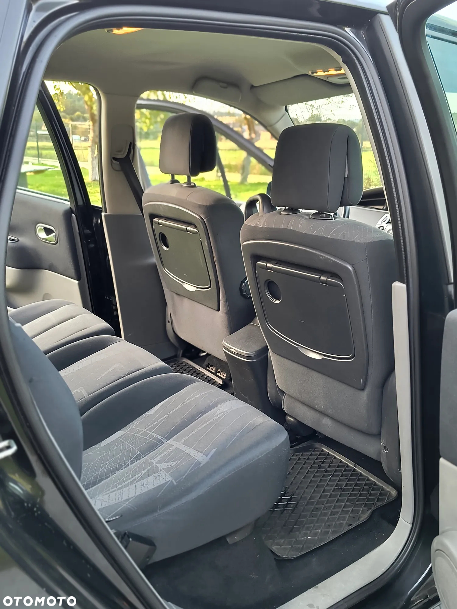 Renault Scenic 2.0 16V Avantage - 9