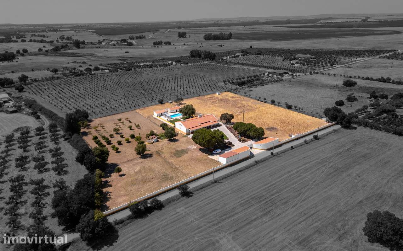 Descubra o privilégio de viver no coração do Alentejo! - Grande imagem: 5/59