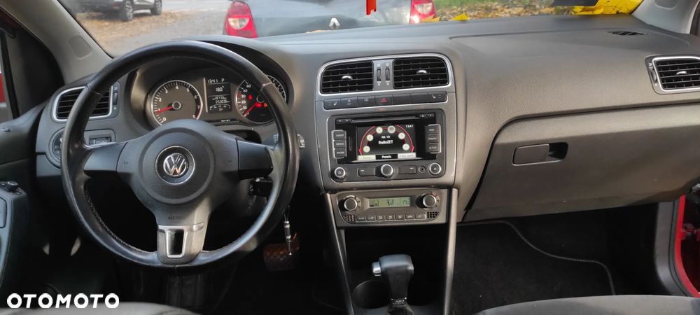 Volkswagen Polo 1.4 16V Highline DSG - 18