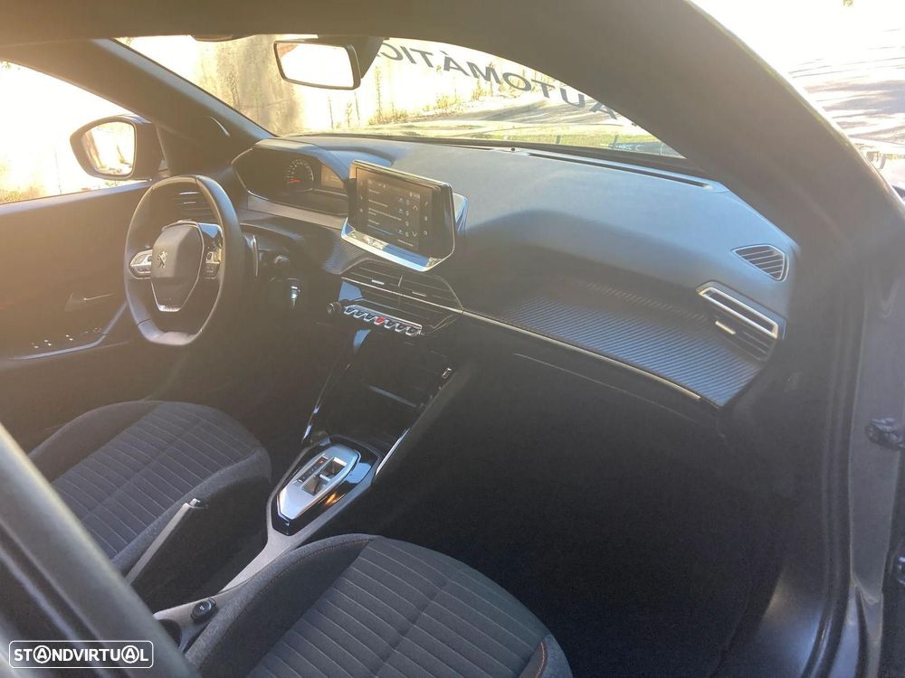 Peugeot 2008 1.5 BlueHDi Active Pack EAT8 - 33