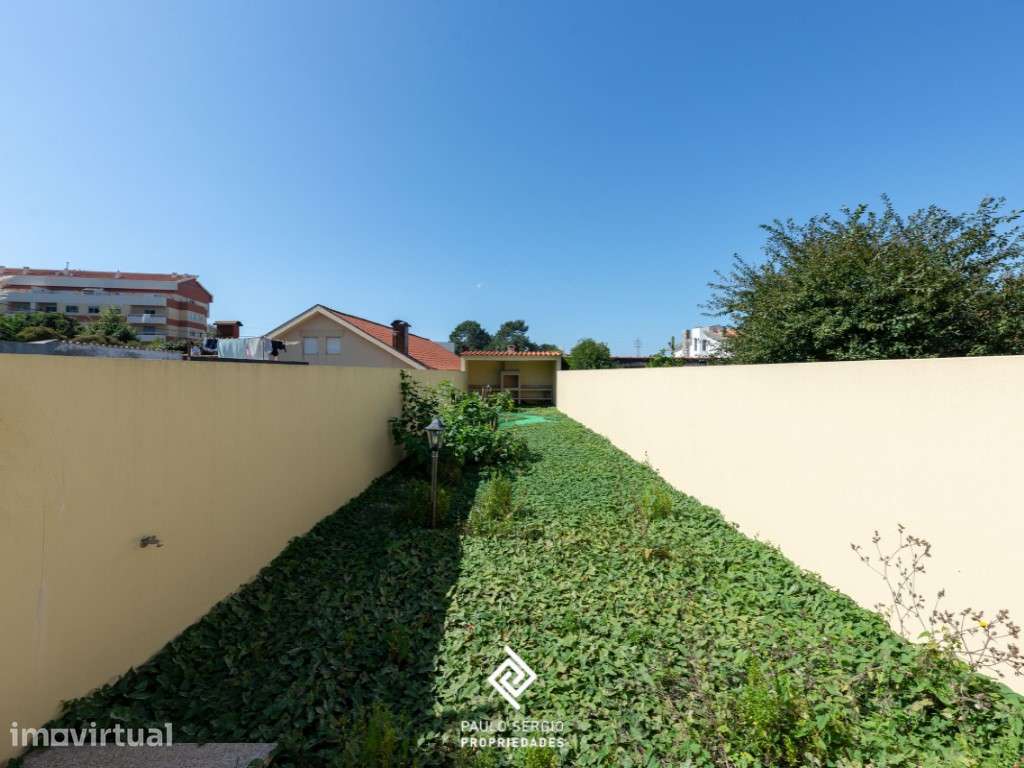 Moradia T2 Renovada em Santa Marinha - Vila Nova de Gaia - Grande imagem: 3/19