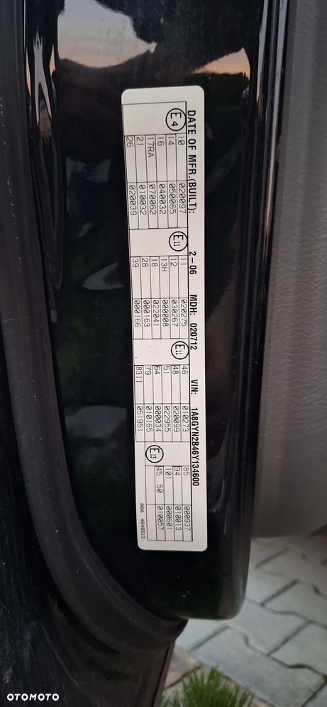 Chrysler Voyager 2.4 SE - 29