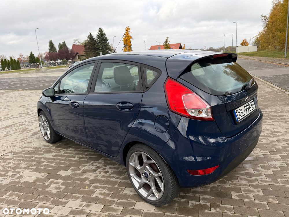 Ford Fiesta 1.0 Celebration - 10