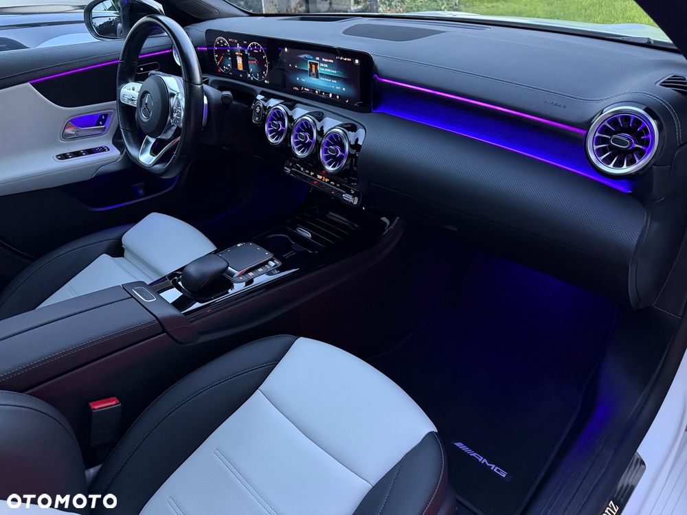 Mercedes-Benz CLA 200 AMG Line 7G-DCT - 27
