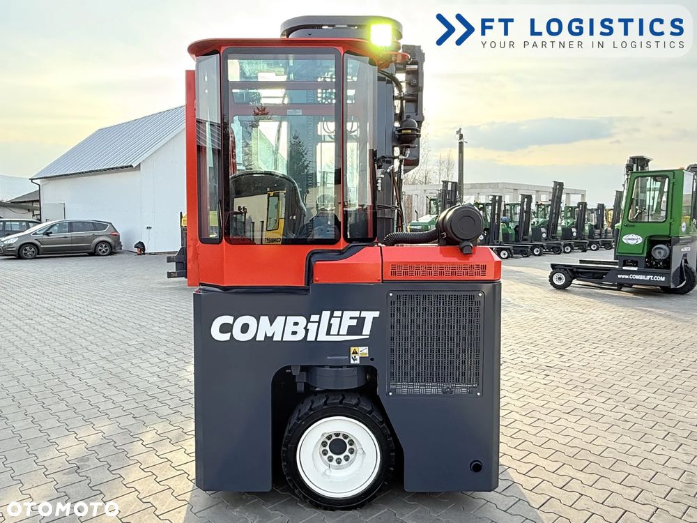 Combilift WÓZEK CZTEROKIERUNKOWY - WIELOKIERUNKOWY | COMBILIFT CB3000 | DIESEL | TRIPLEX 6550MM | WOLNY SKOK | POZYCJONER WIDEŁ | PRZESUW WIDEŁ | STAN IDEALNY | Szeroka oferta wózków czterokierunkowych i bocznych, dopasowanych do różnorodnych potrzeb i zastosowań - 28