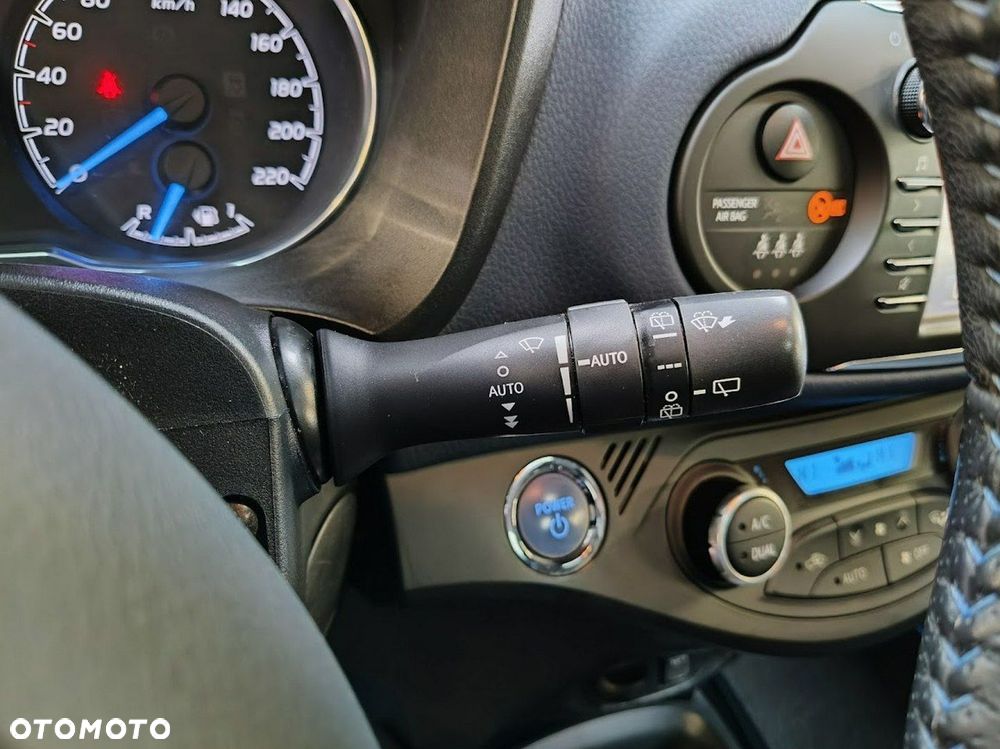 Toyota Yaris Hybrid 1.5 VVT-i Style Selection - 24