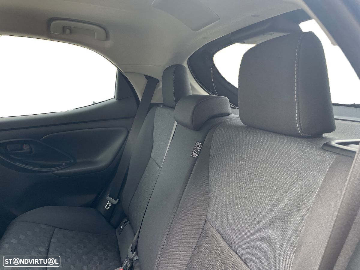 Toyota Yaris - 11
