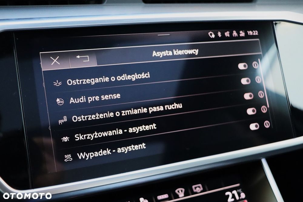 Audi A6 Avant 55 TFSI e quattro S tronic S line - 39