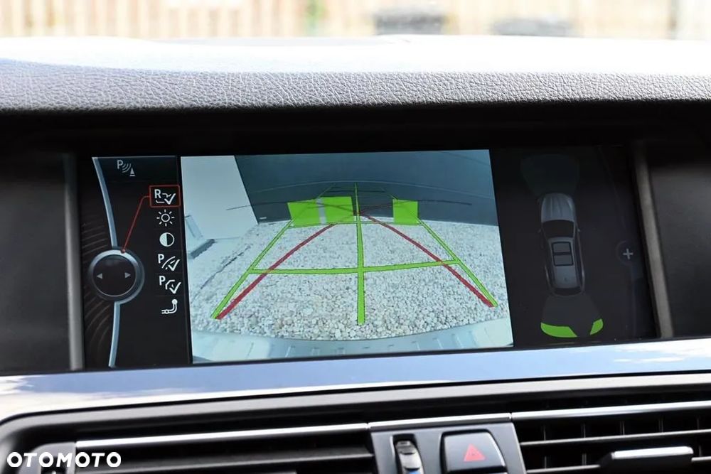 BMW Seria 5 520d Touring Luxury Line - 39