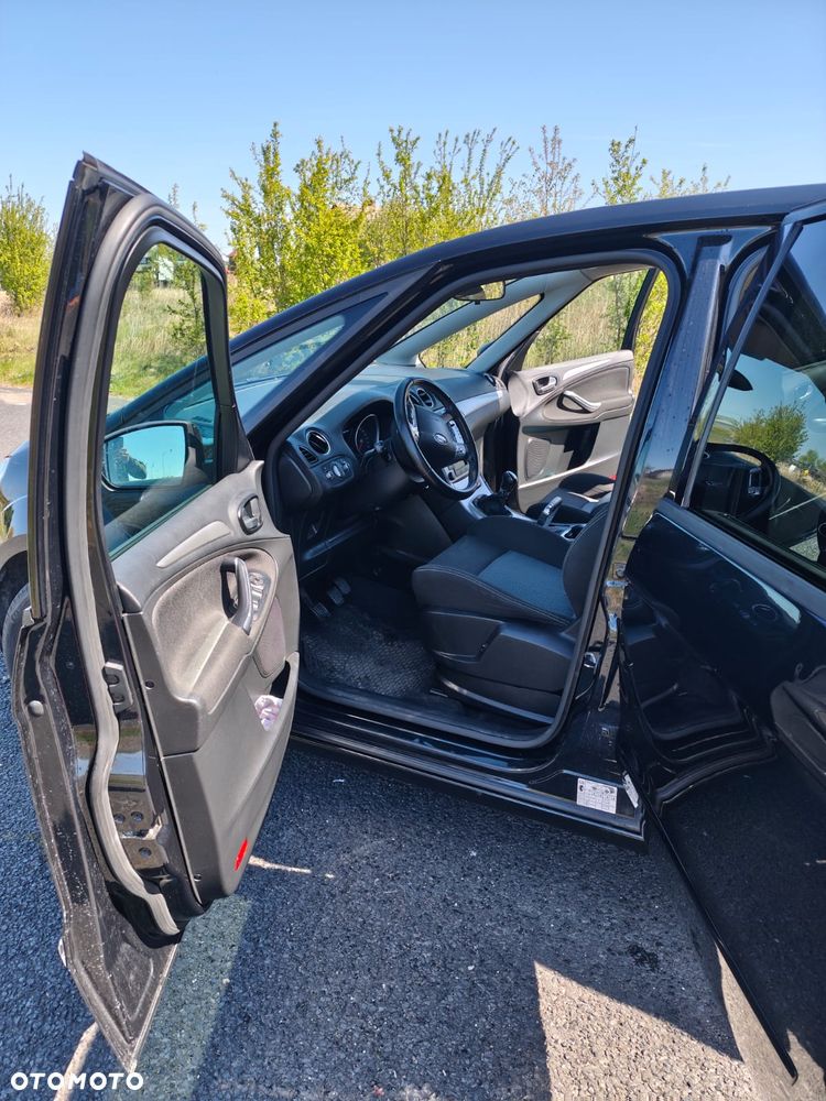 Ford S-Max - 27
