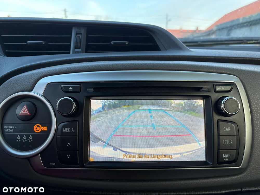Toyota Yaris - 25