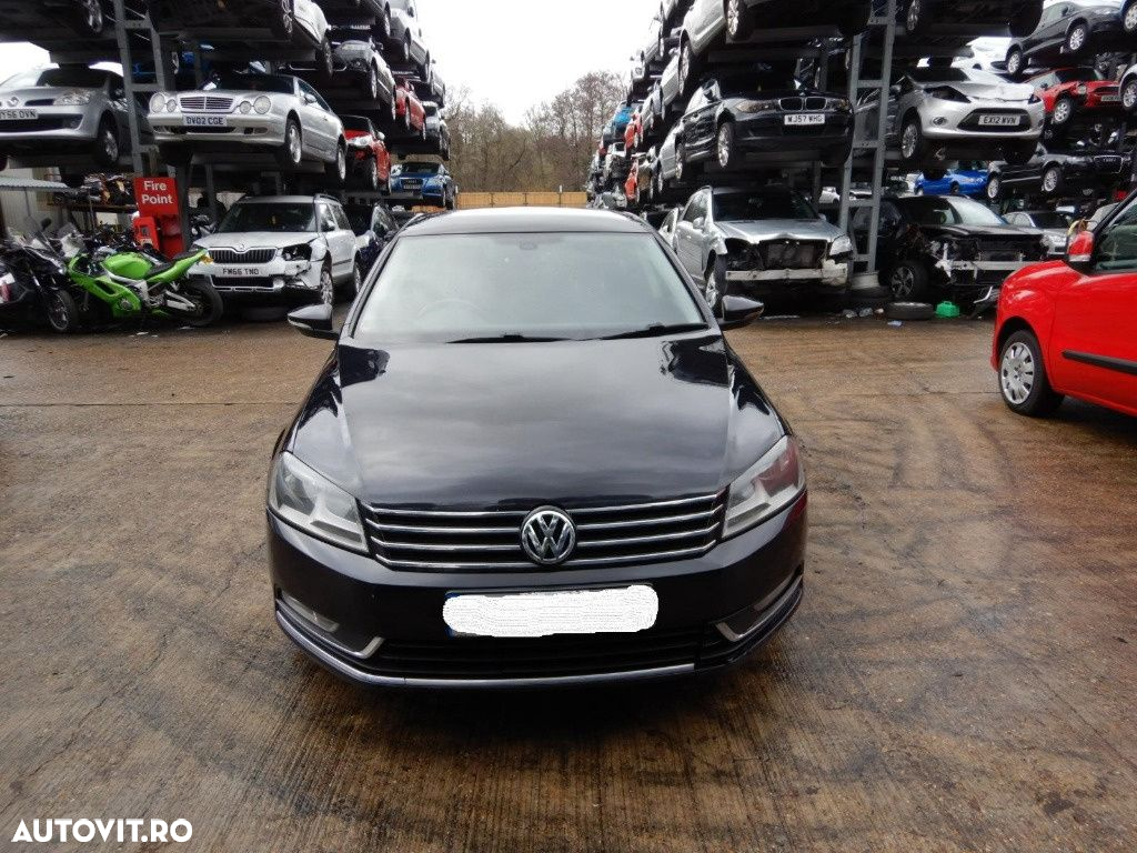 Set faruri Volkswagen Passat B7 2011 Berlina 2.0 TDI - 12