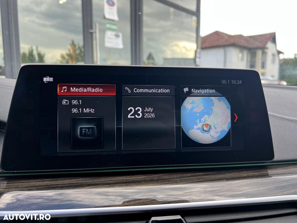 BMW Seria 5 530e AT PHEV - 34