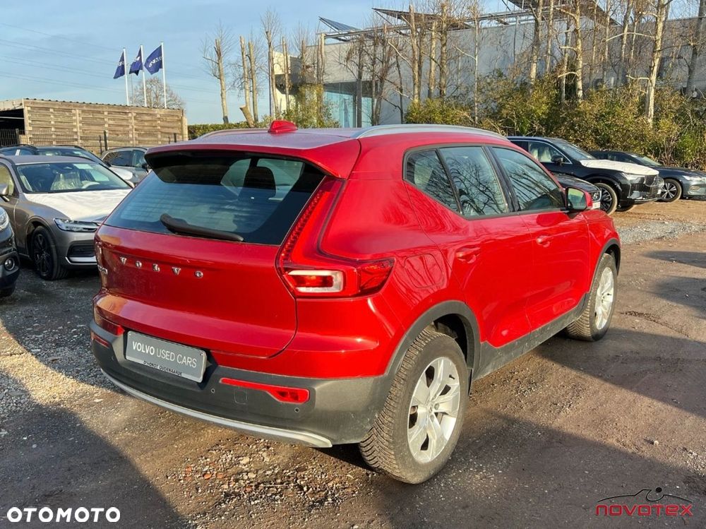 Volvo XC 40 D3 Momentum Pro - 2