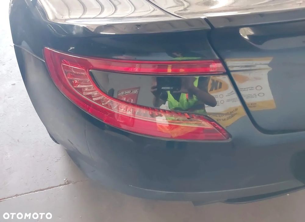 Aston Martin Vanquish Coupe - 17