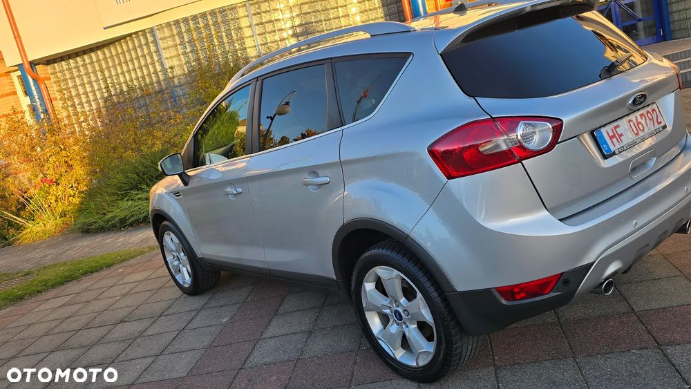 Ford Kuga 2.0 TDCi 2x4 Titanium - 33