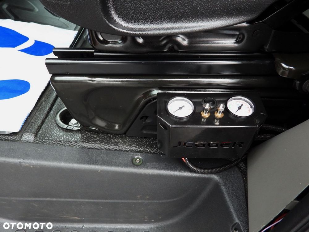 Renault MASTER PLANDEKA 10 PALET WEBASTO TEMPOMAT LEDY PNEUMATYKA KLIMATYZACJA  165KM - 28