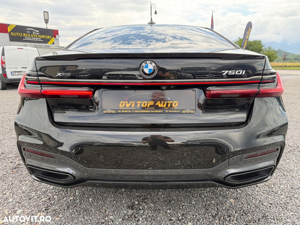BMW Seria 7 750i xDrive - 14