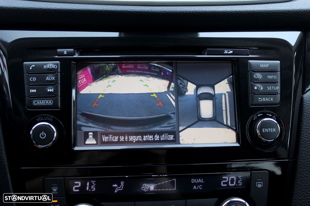 Nissan Qashqai 1.5 dCi N-Connecta - 11