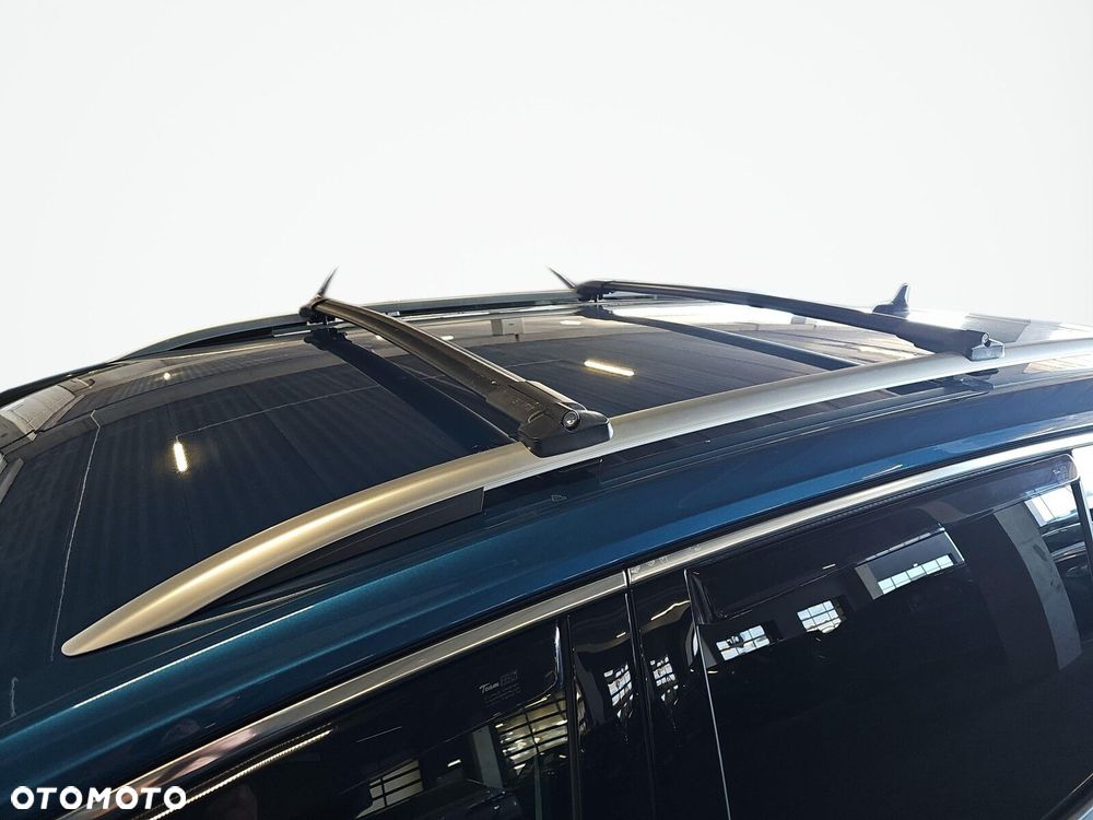 Volkswagen Touran - 37