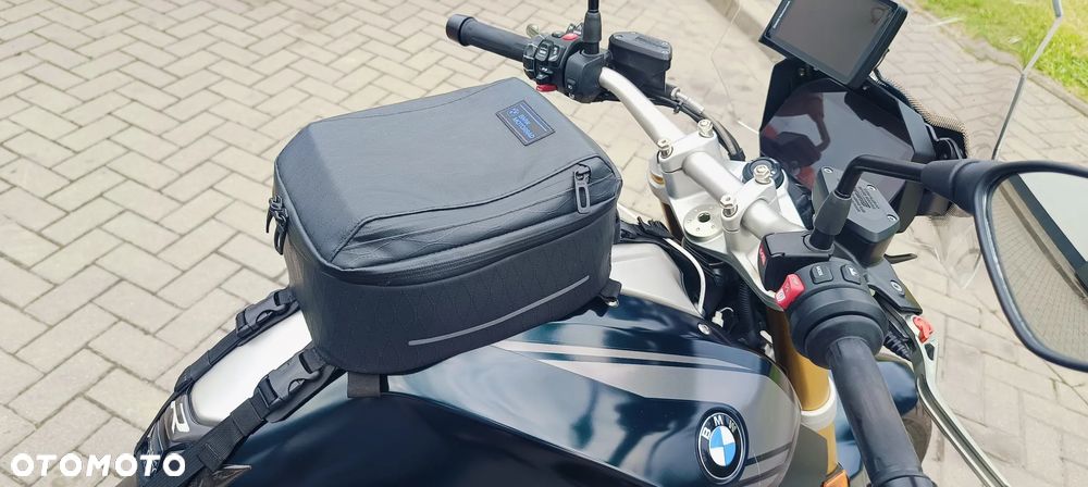 BMW R - 19
