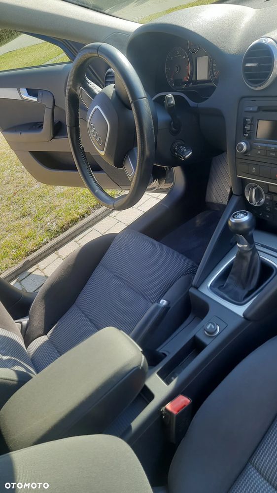 Audi A3 Sportback 2.0 TDI DPF Ambition - 10