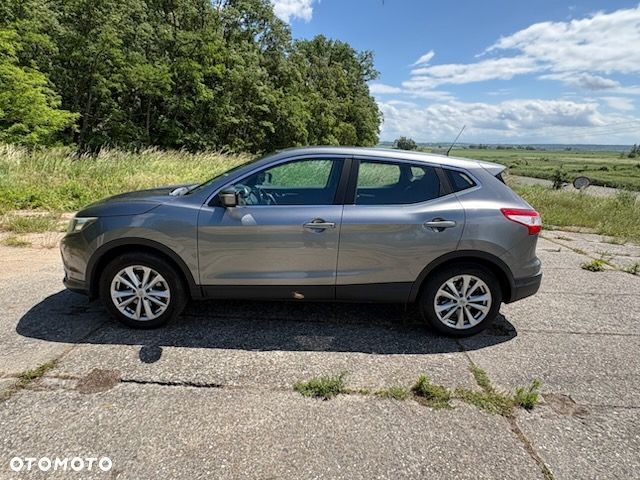 Nissan Qashqai 1.5 dCi N-Tec - 8