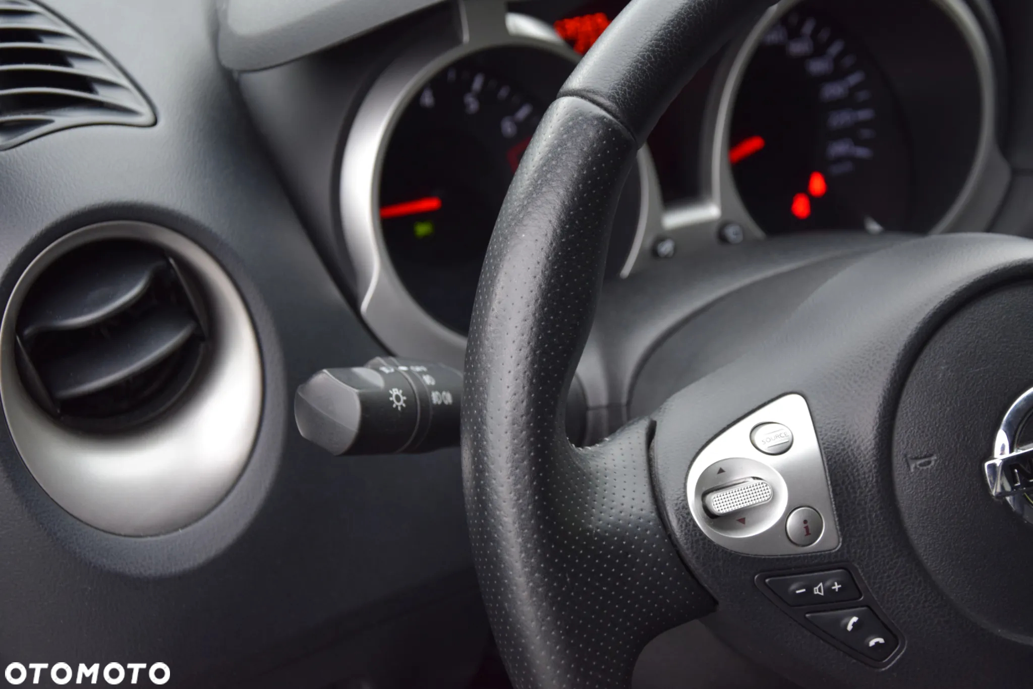 Nissan Juke - 25