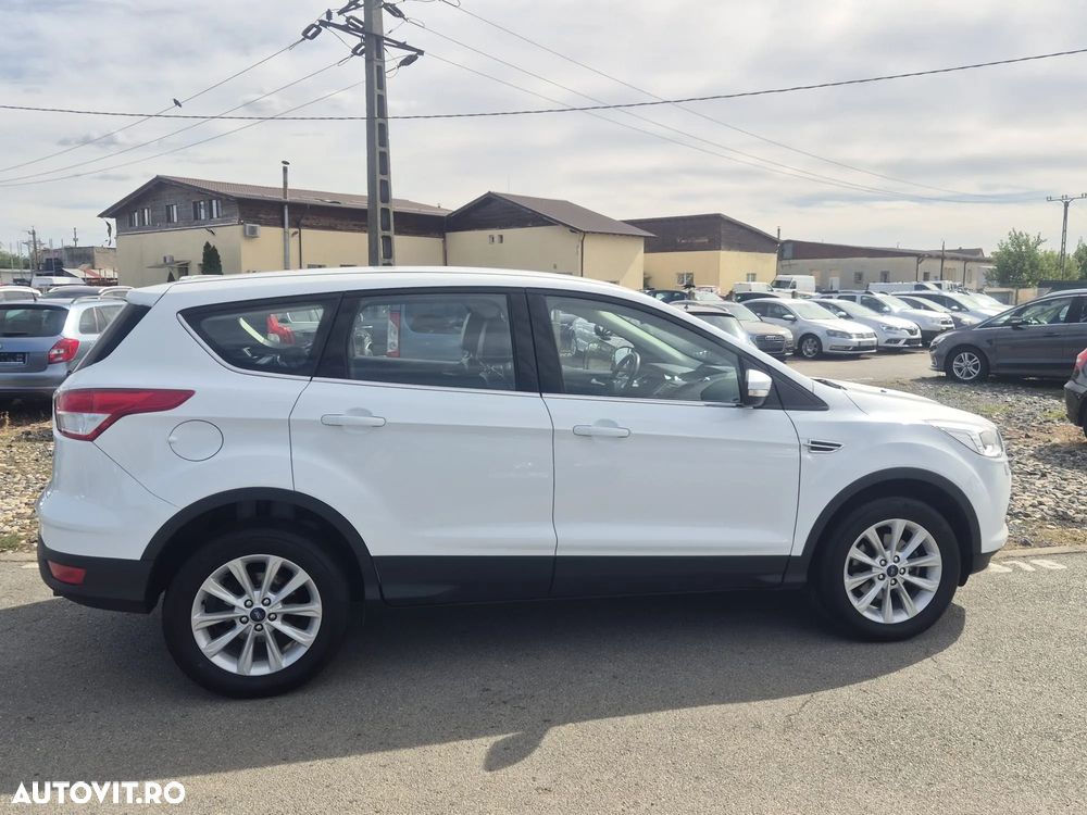 Ford Kuga - 12