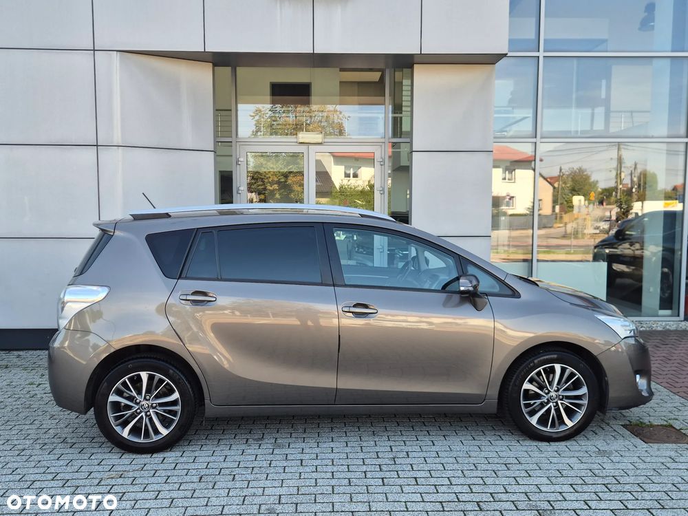 Toyota Verso 1.8 Prestige 7os - 6