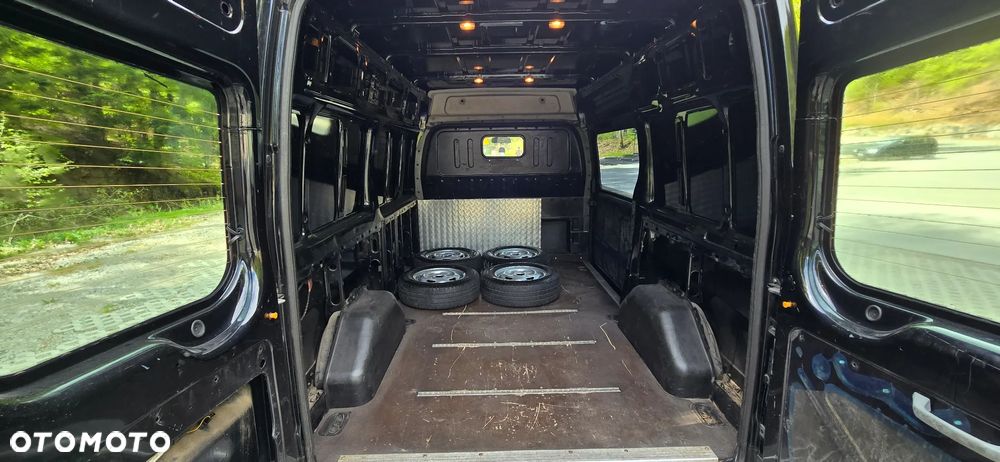 Ford Transit - 21