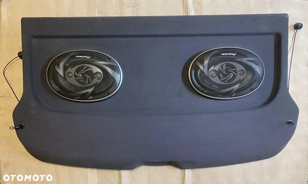 Półka bagażnika AUDI A3 8P  3D  Z GŁOSNIKAMI - 1