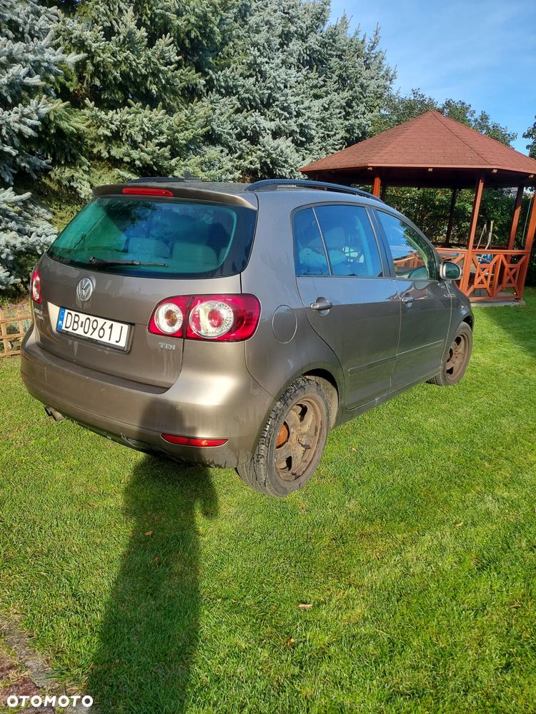 Volkswagen Golf Plus - 13