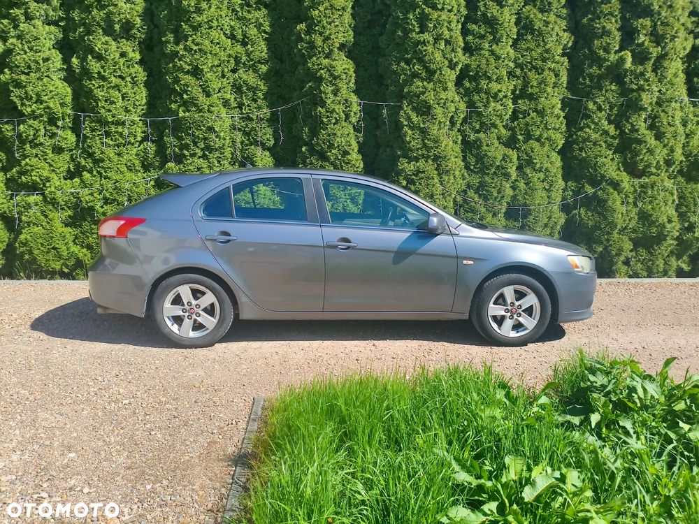 Mitsubishi Lancer 1.8 Invite - 5