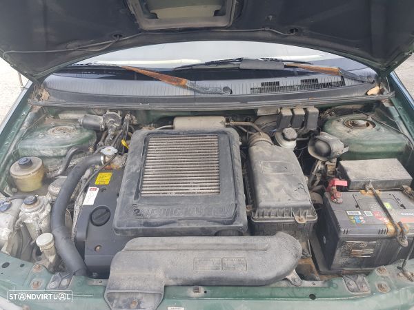 Para Peças Kia Carnival I (Up) - 8