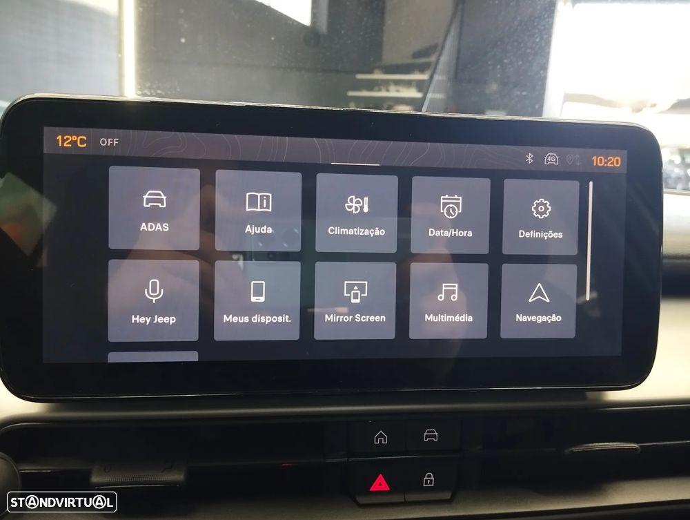 Jeep Avenger 1.2 e-Hybrid Longitude DCT - 32