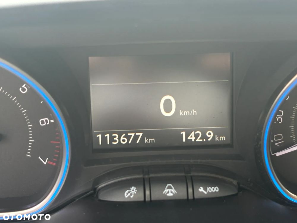 Peugeot 2008 - 23