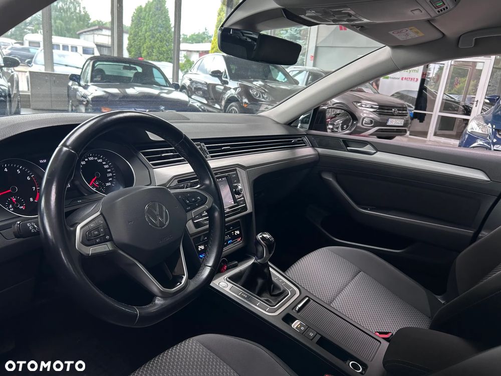 Volkswagen Passat 1.5 TSI EVO Essence - 10